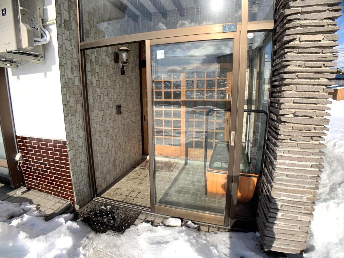Higashikawa Home * Higashikawa